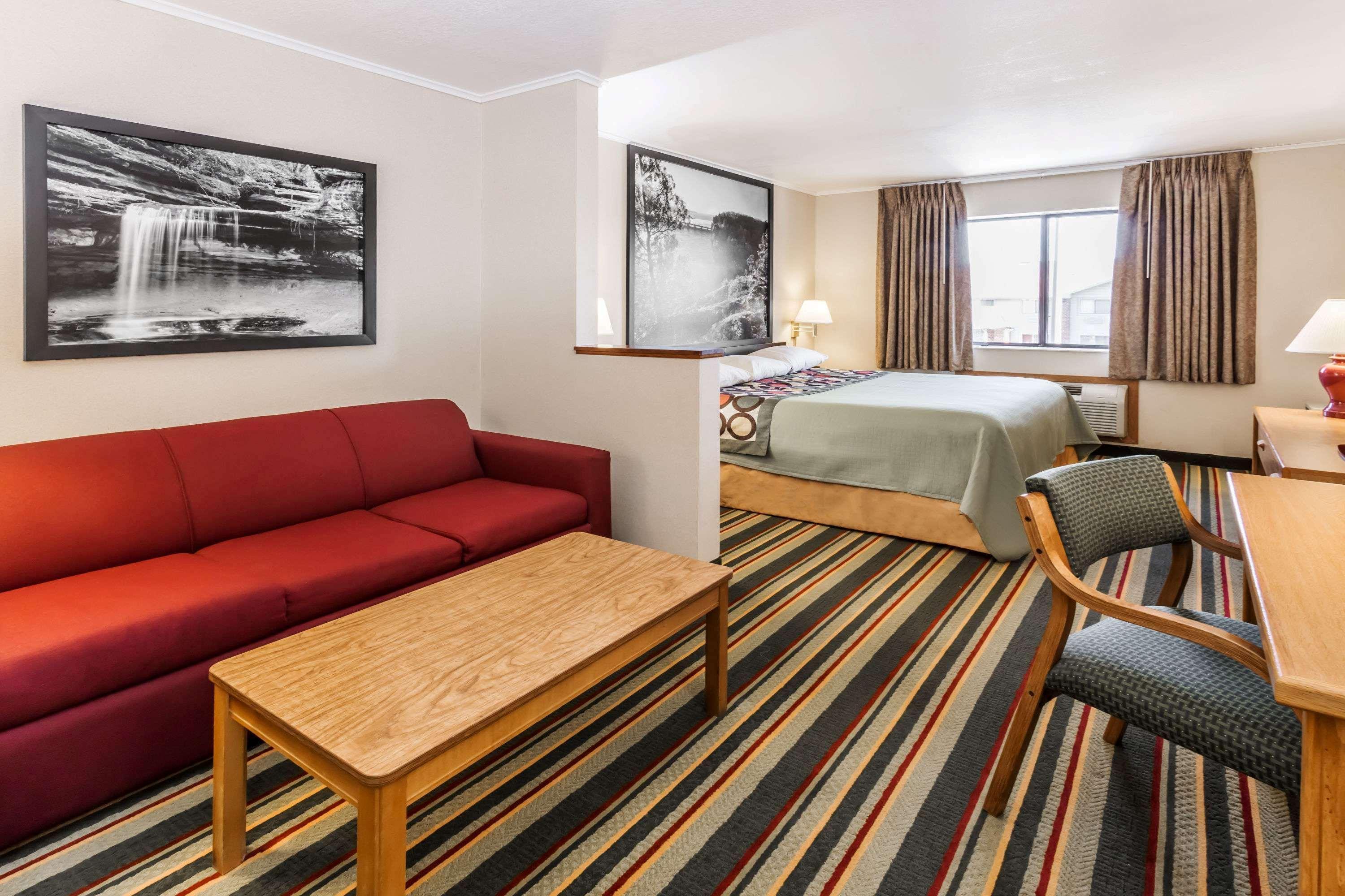 Hotel Super 8 By Wyndham Starved Rock